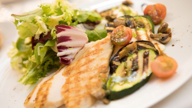 Astória Salada do campo