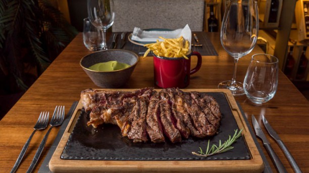 Nogueira's Porto Sugestão prato