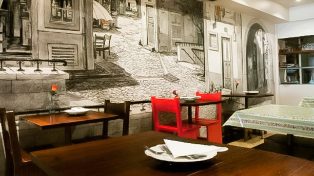 Pátio do Bairro Sala Interior