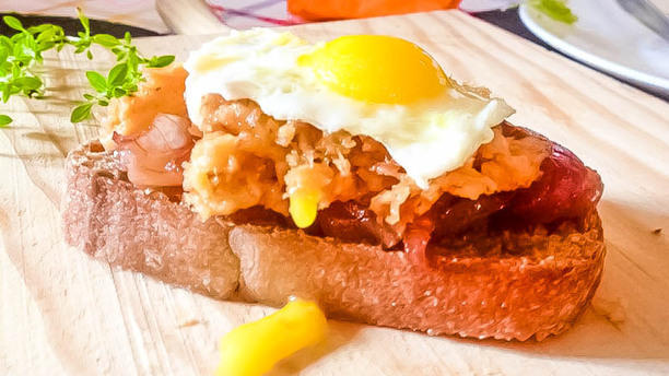 Sweet Douro Bruschetta Alheira