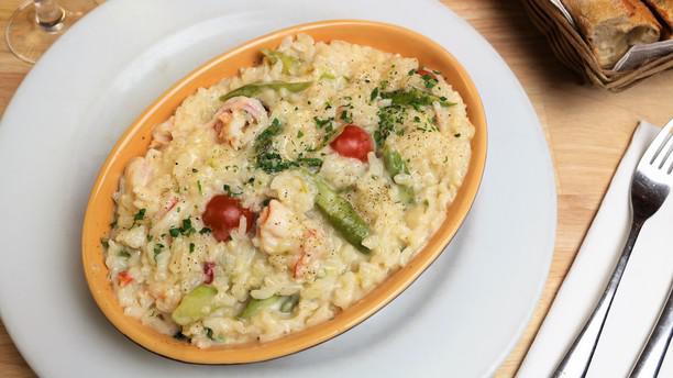 Salento Montmartre Risotto Asperges et Gambas