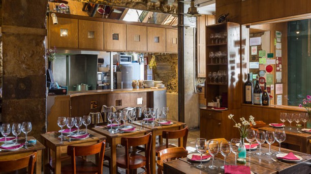 Le Petit Café Vista da sala