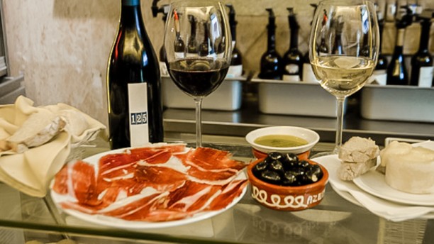 Garrafeira Alfaia prato