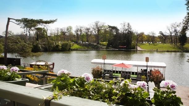 Restaurant le chalet des iles à paris (75016), bois de boulogne ... Créatif Savoyard chalet