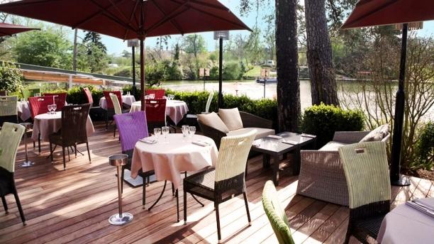 Restaurant le chalet des iles à paris (75016), bois de boulogne ... Créatif Savoyard chalet