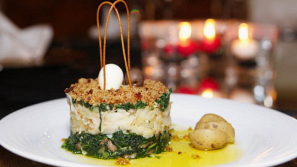 Saloon - Quinta do Paúl mesa1