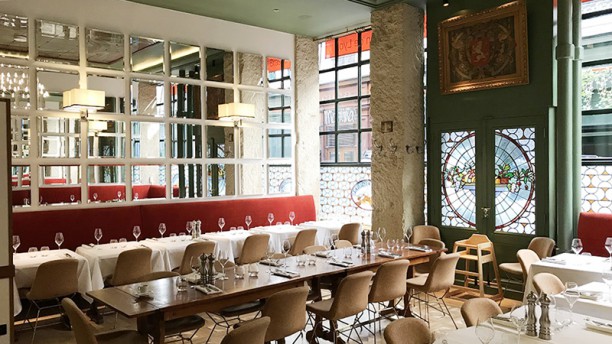 Le Petit Léon de Lyon  Restaurant, 1 Rue Pleney 69001 Lyon  Adresse