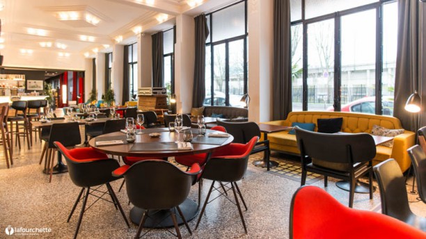 Brasserie Urbaine Molitor In Paris Restaurant Reviews Menu And