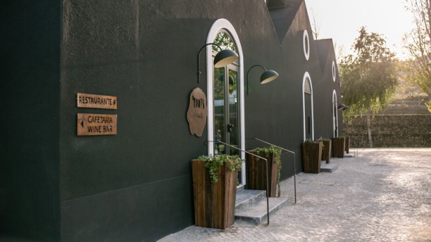 Roots Edificio fachada