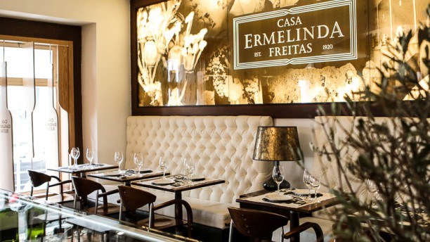 Wine Not? Sala do restaurante