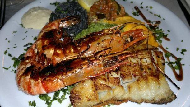 Au Bord De Leau In Marseille Restaurant Reviews Menu And