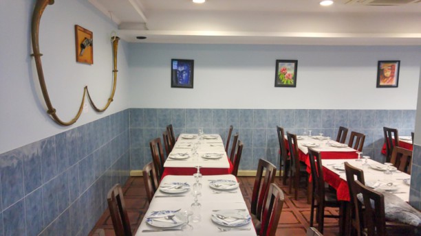 Everest Montanha - Algés Sala