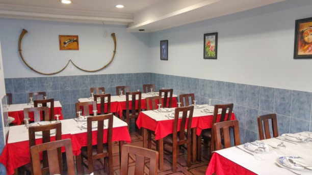 Everest Montanha - Algés Sala