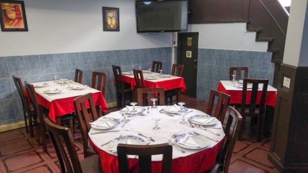 Everest Montanha - Algés Sala