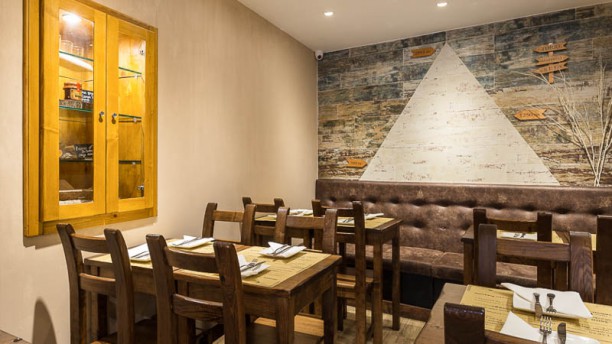 Tasquinha Serrana Vista do interior