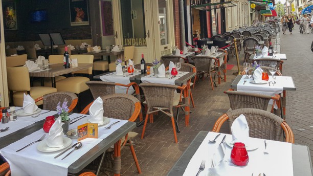Bollywood Indiaas Restaurant In Amsterdam Reviews Menu Bollywood Indiaas Restaurant Terras