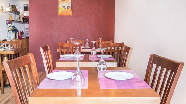 Jimão Tapas e Vinhos Sala