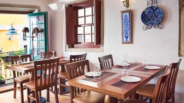 Jimão Tapas e Vinhos Sala