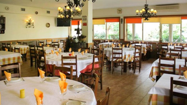 A Ramadinha sala do restaurante