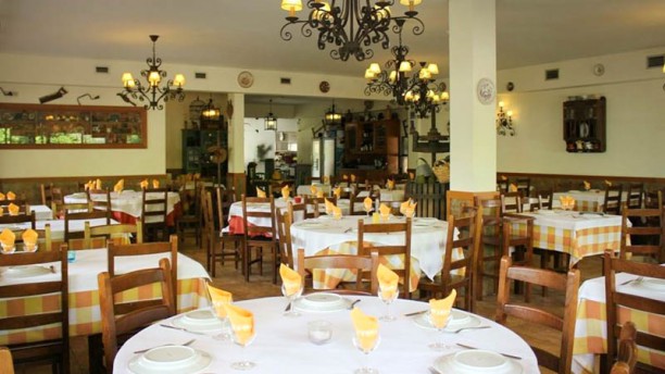 A Ramadinha sala do restaurante