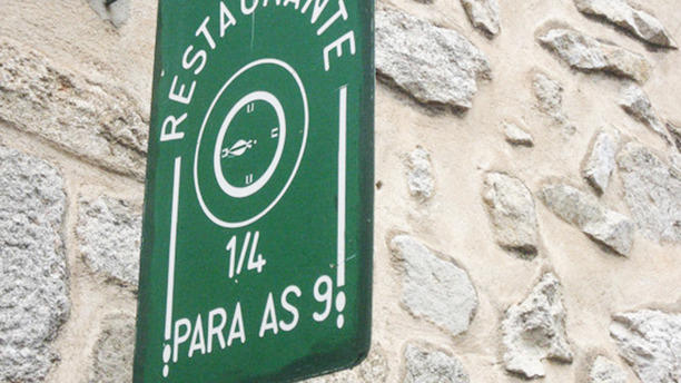 1/4 para as 9 Entrada