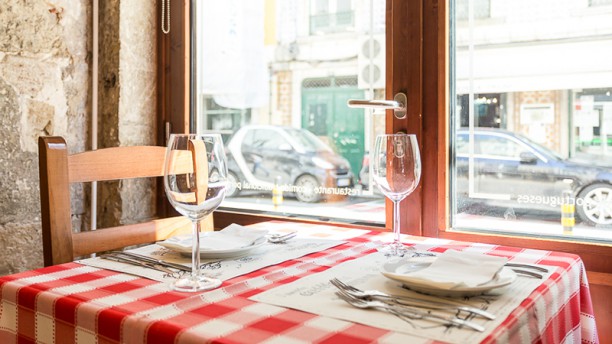 Maria Catita Detalhe da mesa