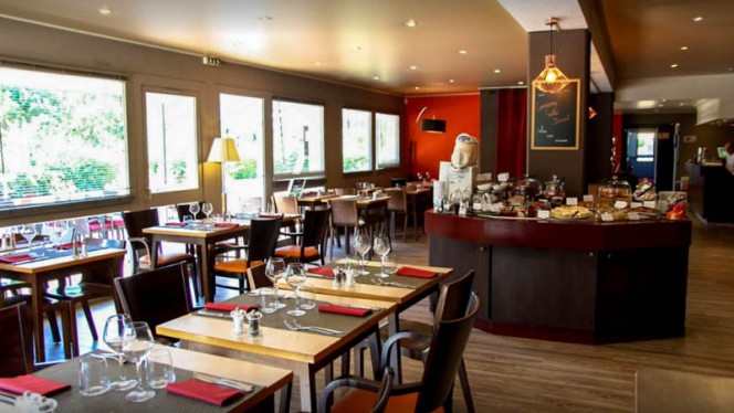 Brasserie Le Dauphin - Restaurant, Zone Activité de la Vatine, 76130