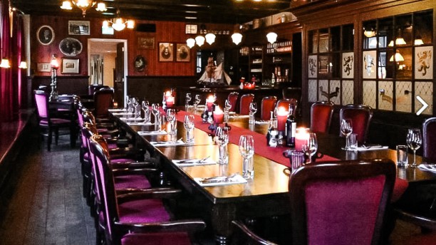 Graaf Floris V van Muyden in Muiden - Menu, openingstijden, prijzen