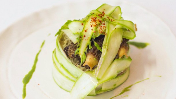 Mariette Asperges vertes et morilles