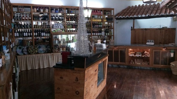 Celeiro Popular sala