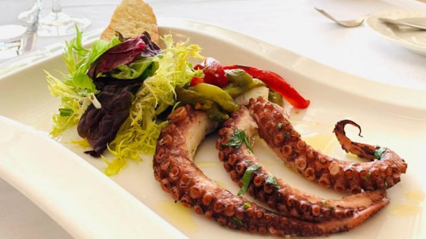 Green Pines Corner Bistro Sugestão prato