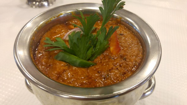 Gandhi Palace - Bairro Alto Piatto