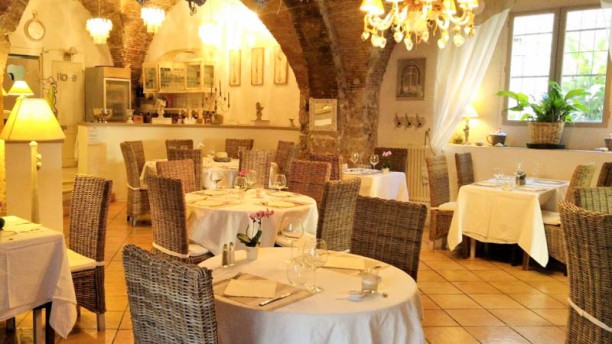 La Fleur De Lys In Grasse Restaurant Reviews Menu And