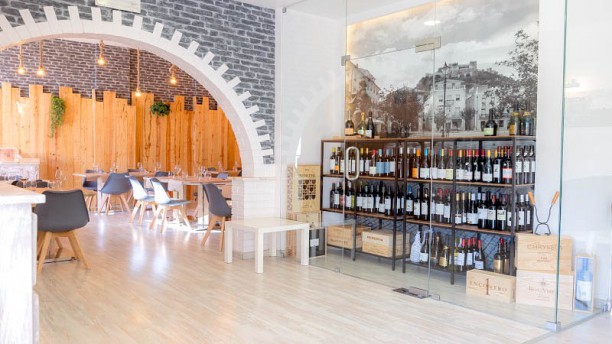 Dux Cidade do Lis Vista do interior