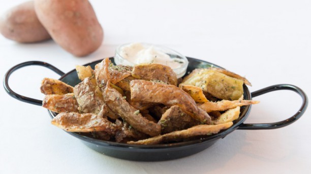 Boteco do Largo Lascas com molho aiolli