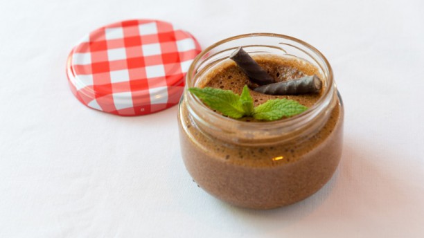 Boteco do Largo Mousse limão com crumble de bolacha de caramelo