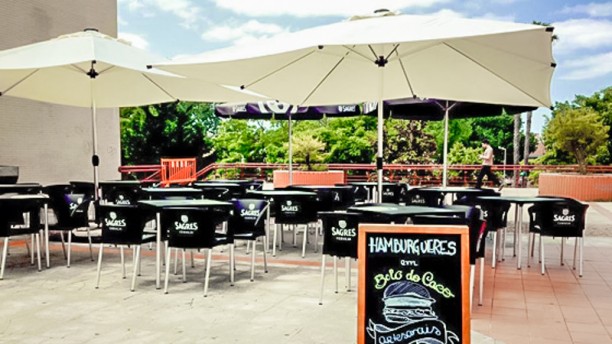 Momentus Burger Corner & Gin Bar Esplanada