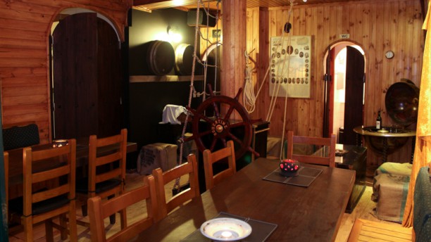 RoberTine Restaurant - Tapas & Winebar sala do restaurante