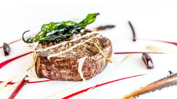 Volvoreta - Eurostars Madrid Tower Plato restaurante